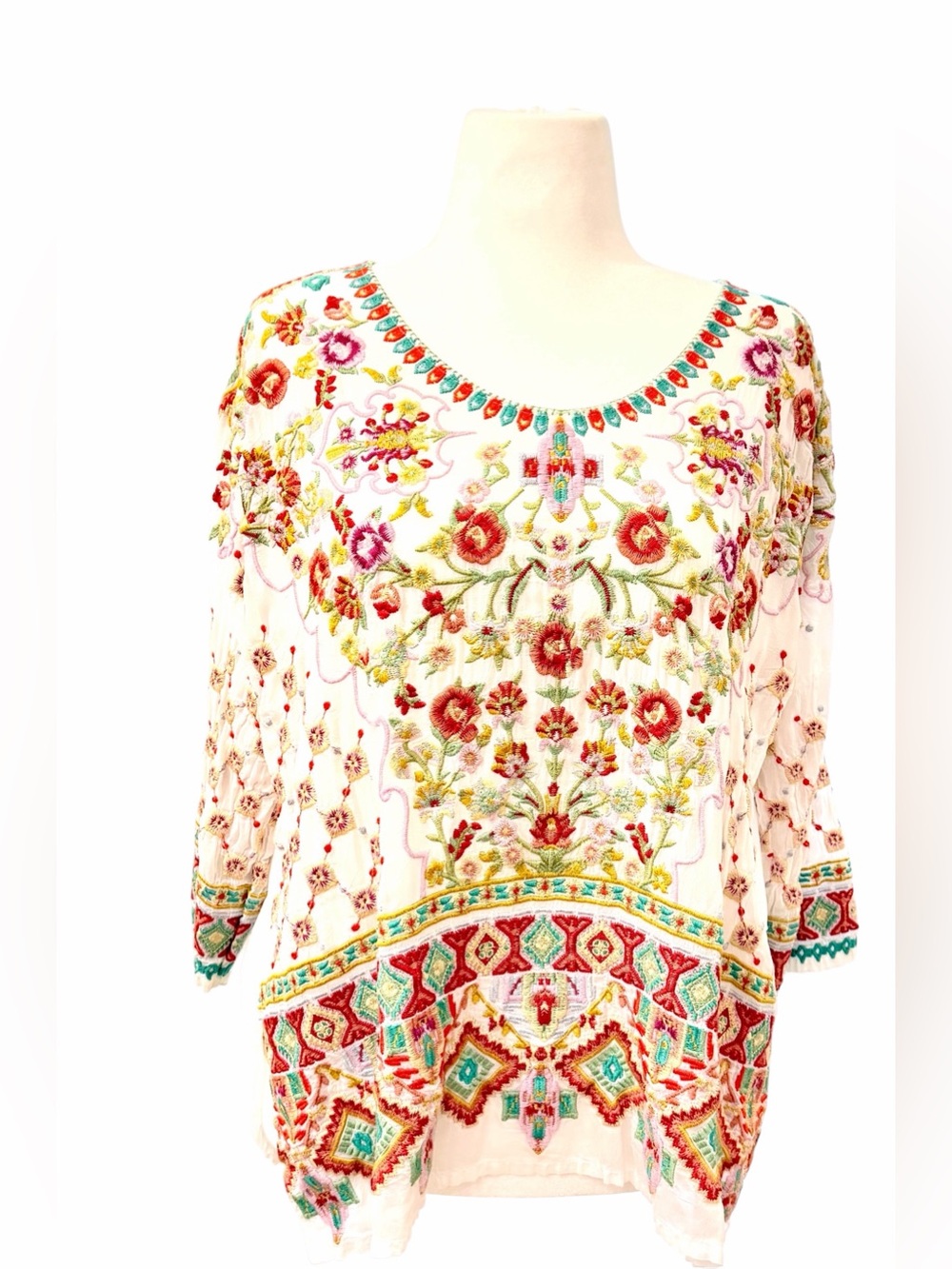 Johnny Was White Multicolor Floral Embroidered Tunic Very Pretty NWOT Blouse L